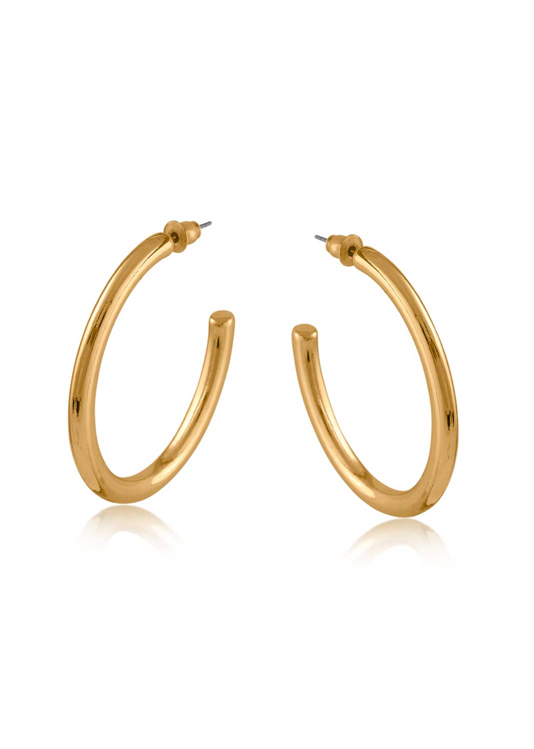 Cassandra Oval Hoop Earrings in Gold